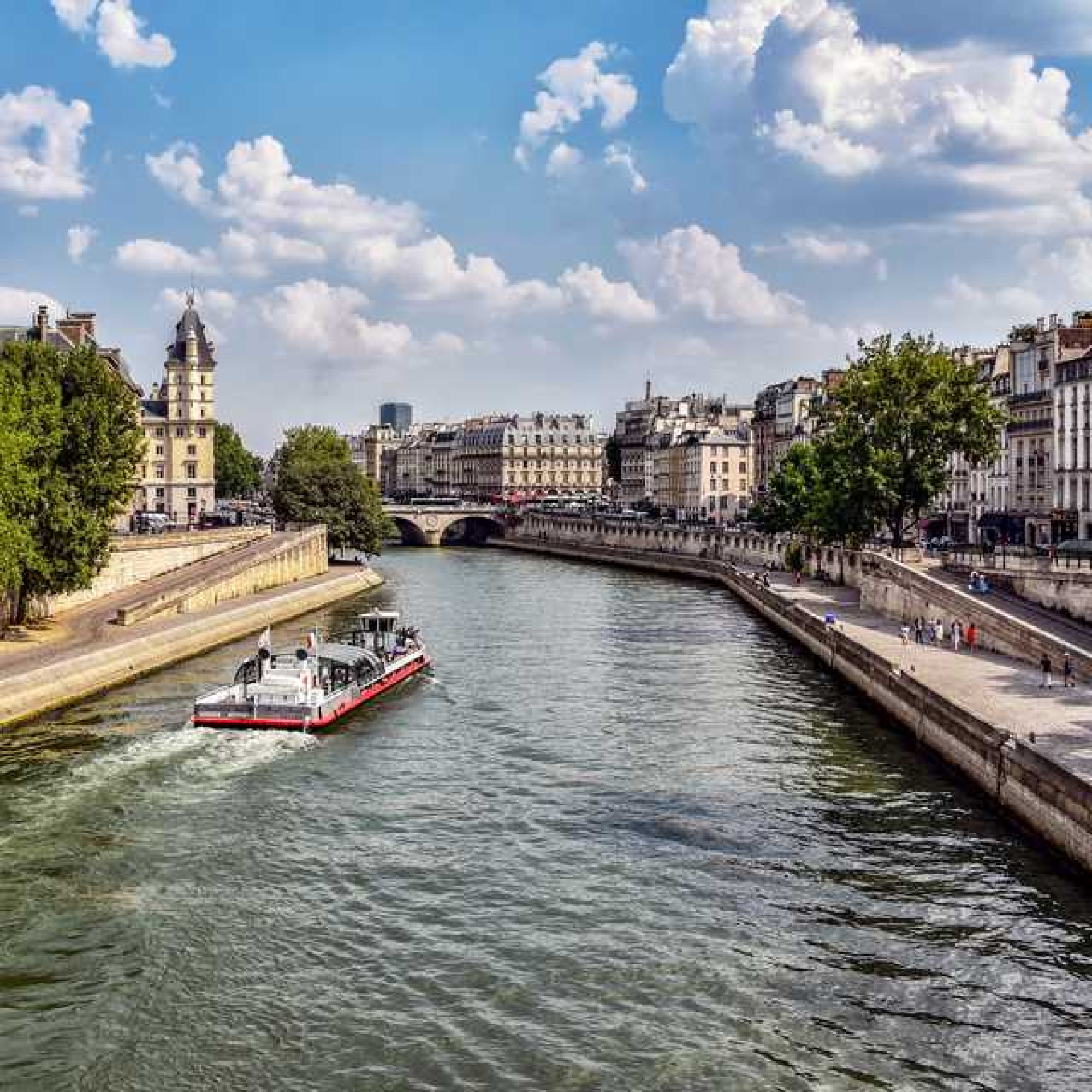Le seine. Река сена в Париже. Река сена во Франции. Река сена Лувр. Набережная Орлеан в Париже.