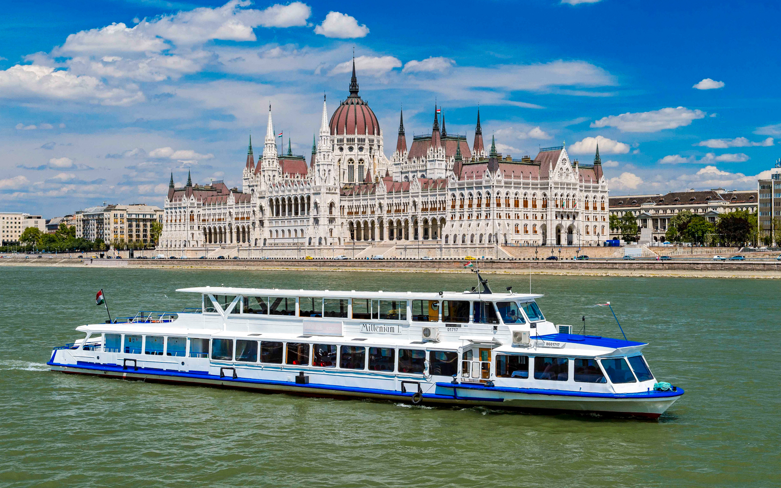 budapesht-what-to-see-in-hungary-jintravel.com