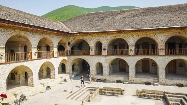 5-sheki-karavansaray-azerbaijan-tur-turlar-jintravel.com