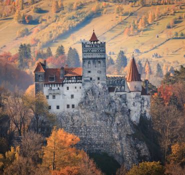 Draculas Castle, Peleș &amp;amp; Brașov Small-Group Tour