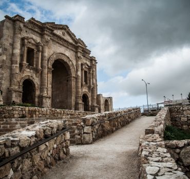Full-Day Private Tour to Jerash, Umm Qais and Ajloun Castle
