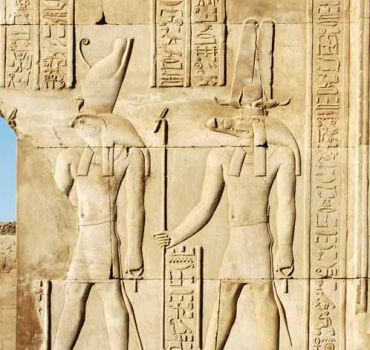 9-Hour Tour of Edfu Temple &amp; Kom Ombo Temple from Luxor