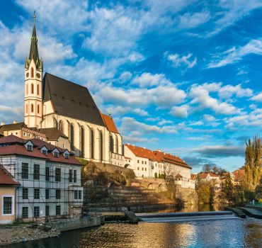 TOUR OF ČESKY KRUMLOV WITH LUNCH IN MEDIEVAL TAVERN