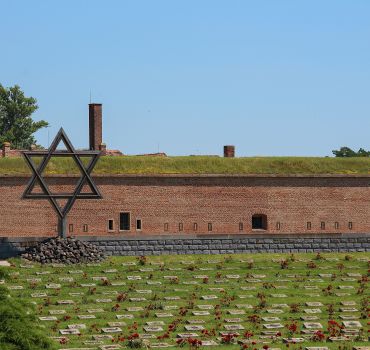 TEREZIN MONUMENT