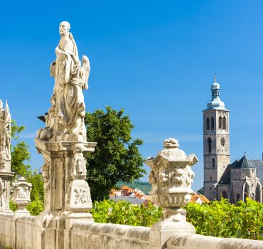 KUTNA HORA AND THE OSSUARY