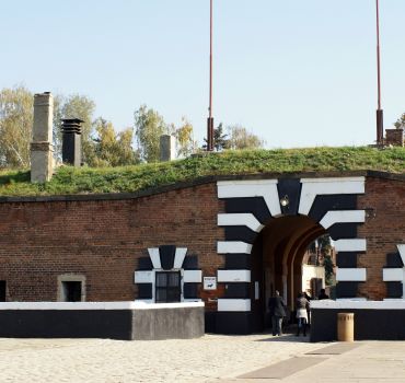 TEREZIN MONUMENT