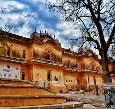 GANGES TOUR