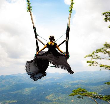 Amber Swing Ambuluwawa