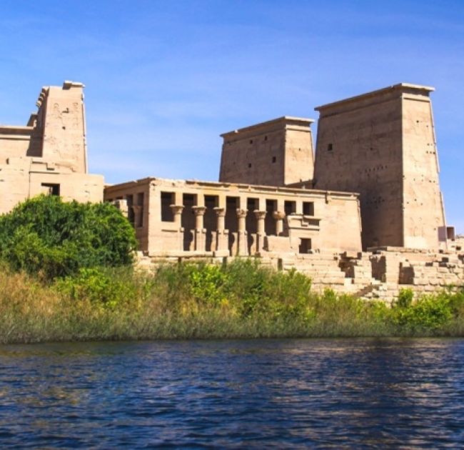 Hurghada to Aswan Highlights - overnight (High Dam and Philae Temple)