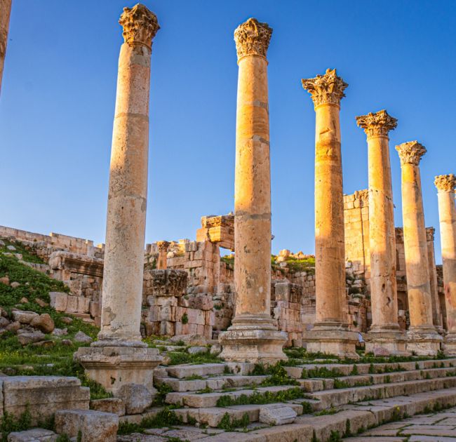 Full-Day Private Tour to Jerash, Umm Qais and Ajloun Castle