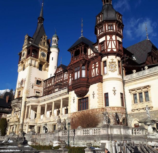 Day Trip in Transylvania: Bran -Draculas Castle and Peles Castle